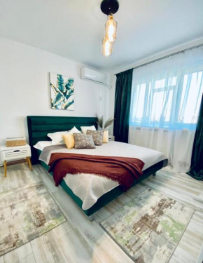 2 rooms apartment Airy & Bright PALAS Center